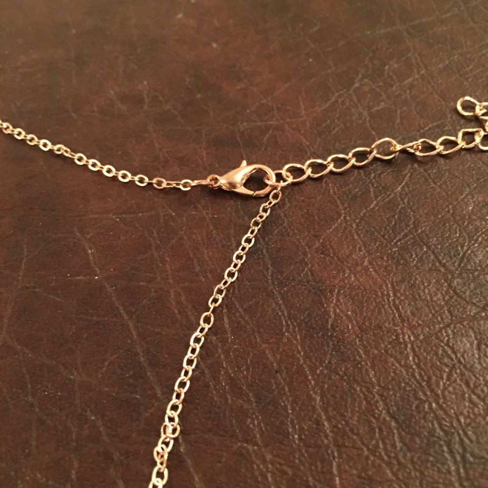 Adorable Rose Pendant Necklace, NWOT, Great Condition - Picture 7 of 8